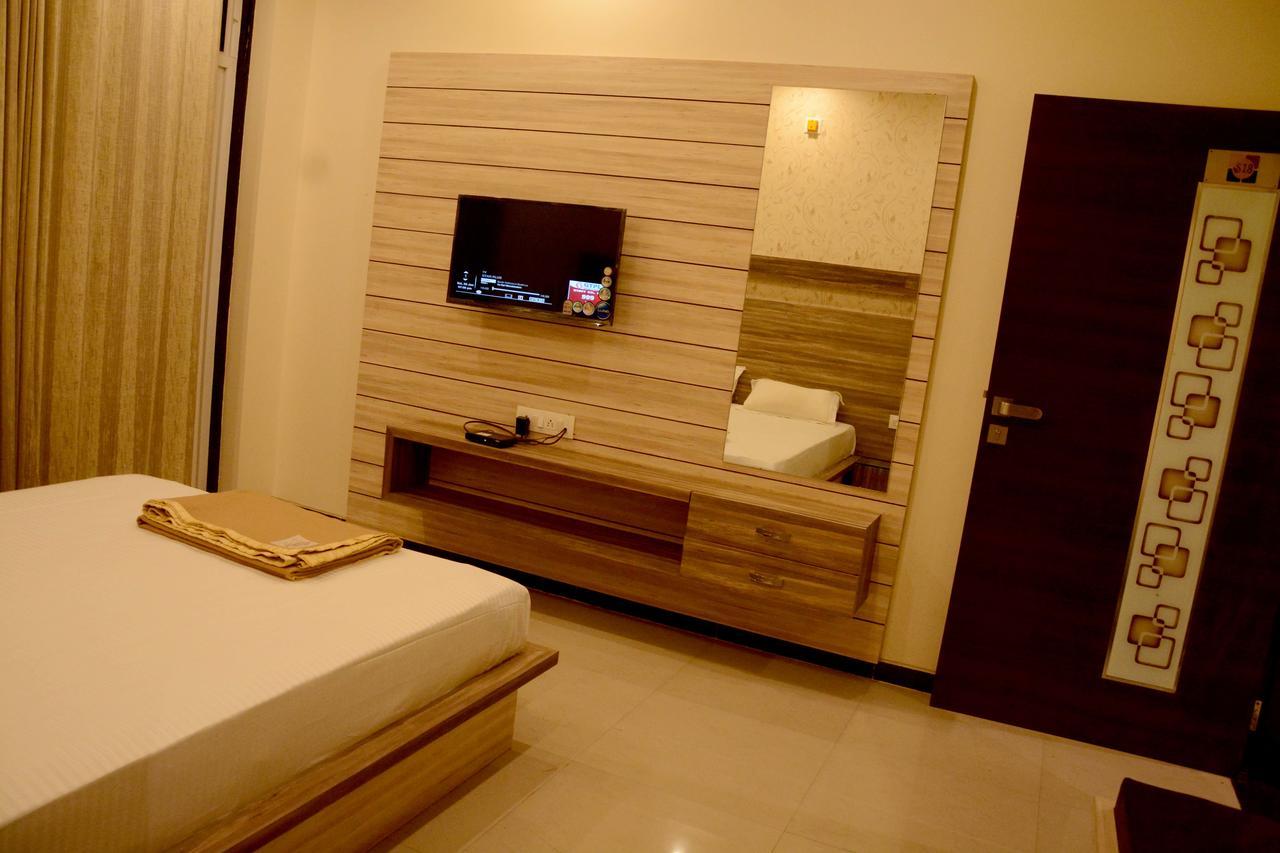 Hotel Shrinath Abu Road Exterior photo