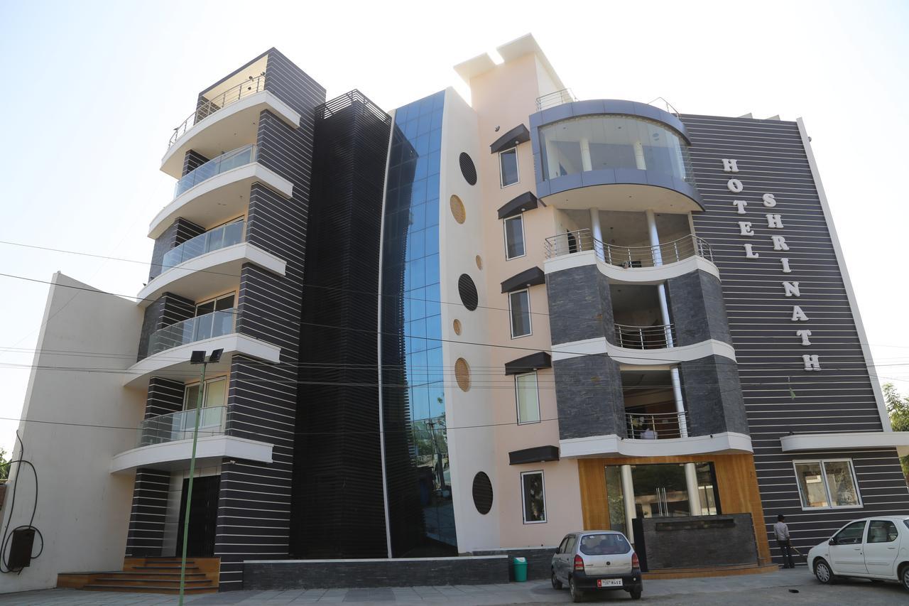 Hotel Shrinath Abu Road Exterior photo