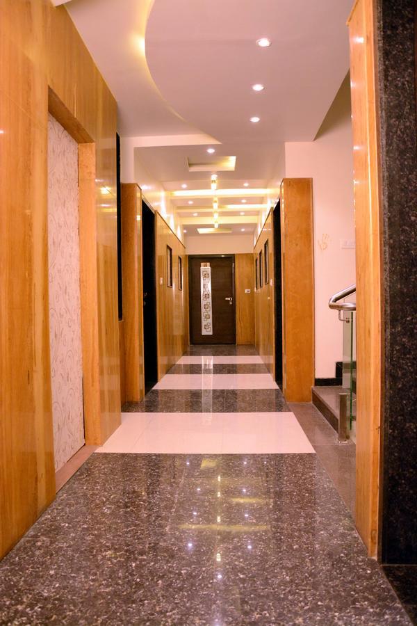 Hotel Shrinath Abu Road Exterior photo
